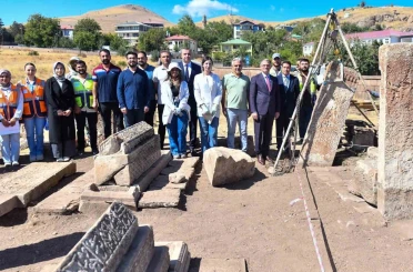 Vali Balcı: "Tarihi mirasımıza ve kültürümüze sahip çıkıyoruz" 