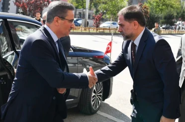 Vali Baruş’tan Yakutiye Belediyesi’ne çalışma ziyareti 