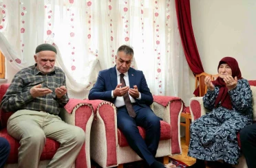 Vali Çağatay’ın ilk ziyareti şehidin baba evi oldu 