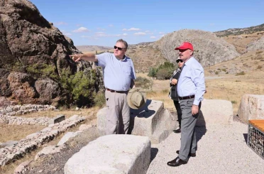 Vali Çalgan: "Hattuşa’da bugüne kadar çok önemli eserler bulundu ve halen kazı çalışmaları devam ediyor" 