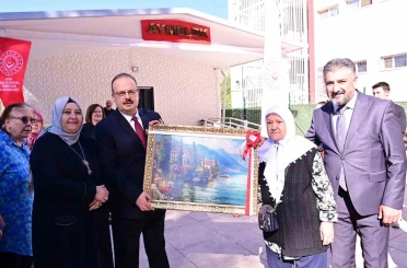 Vali Canbolat, yaşlı çınarlarla kahvaltıda buluştu 