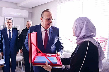 Vali Canbolat’tan şehit polis Koçyiğit’in ailesine taziye ziyareti 