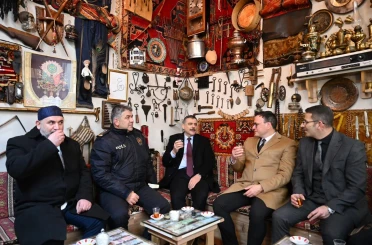 Vali Çiftçi’den esnafa ahde vefa 