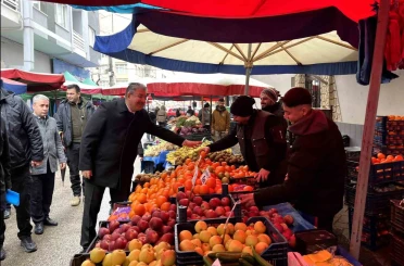 Vali Dr. Erdinç Yılmaz, pazarcı esnafıyla buluştu 