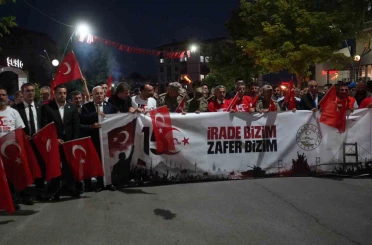 Vali Ekici: "15 Temmuz hain darbe girişimi milletin iradesiyle tarihe gömüldü" 
