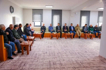 Vali Eldivan Sancaktepe’de vatandaşların taleplerini dinledi 