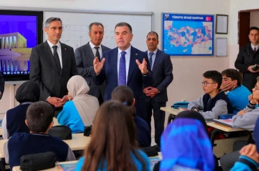 Vali Eldivan’dan gençlere: "Zamanı verimli kullanın" 