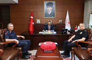 Vali Hacıbektaşoğlu başkanlığında asayiş ve güvenlik toplantısı yapıldı 