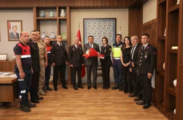 Vali Işın: "Jandarma devletimizin gücünü ve şefkatini temsil ediyor" 