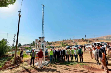 Vali Karakaya: "Bölgedeki jeotermal potansiyelin ortaya çıkarılması enerji üretimi, tarımsal sera işletmeciliği, termal turizm ve bölgesel istihdam açısından önemli katkılar sunma potansiyeli barındırmaktadır" 
