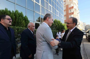 Vali Kızılkaya, Siirt Ticaret ve Sanayi Odası yönetimiyle bir araya geldi 