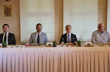 Vali Kök: "Basın demokrasinin dördüncü kuvvetidir" 