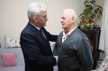 Vali Mehmet Makas’ın ilk ziyareti şehit polis memurunun ailesine 