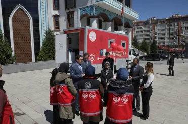 Vali Musa Işın’dan mobil sosyal hizmet aracına yakın takip 