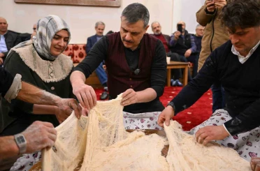 Vali Mustafa Çiftçi, Yazıpınar köyünde tel helvası geleneğine katıldı 