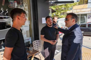 Vali Sözer, esnaf ve vatandaşların taleplerini dinledi 