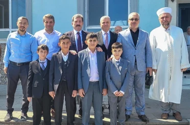 Vali Tavlı’dan hafız adaylarına moral ve tebrik 
