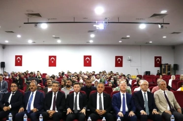 Vali Usta öğretmenlerle bir araya geldi 