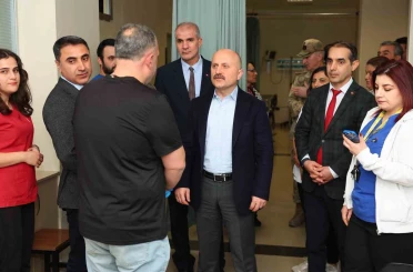 Vali Varol’dan hastalara ziyaret 