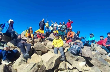 Van Gölü havzasından zirveye: Vadi doğa ekibi Süphan Dağı’nda 