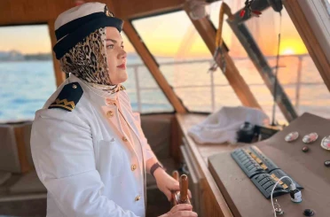 Van Gölü’nün ilk kadın kaptanı: Dümen artık ona emanet 