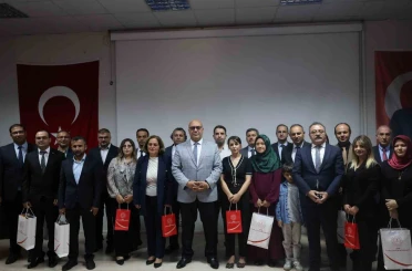 Van’da "Eğitimde İyi Örnekler" ödülleri sahiplerini buldu 