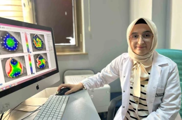 Van’da ilk kez korneanın sadece hasarlı tabakası değiştirildi 