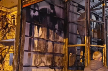 Van’da iş yerindeki yangında 1 kişi yaralandı, 2 kişi dumandan etkilendi 