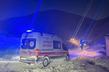 Van’da zorlu hasta kurtarma operasyonu 