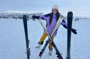 Van’daki kayak merkezi hafta içi de yoğun ilgi görüyor 