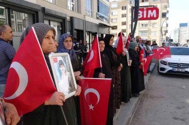 Vanlı anne: "Barış olsun, bu acı bitsin" 