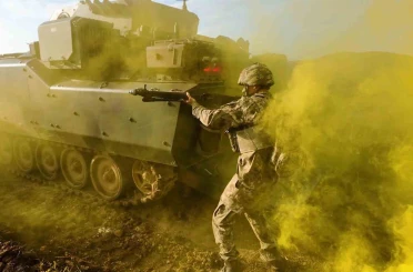 Vatan savunmasının kahramanları zorlu eğitimlerden geçiyor 