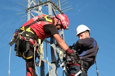 VEDAŞ çalışanlarına yüksekte çalışma ve kurtarma eğitimi