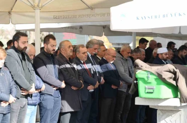 Vefat eden Öğretim Üyesi Prof. Dr. Uzmay için ERÜ’de tören düzenlendi 