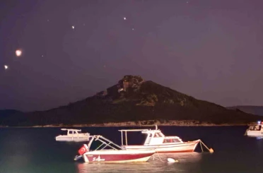 Venüs ve Jüpiter’in nadir kavuşumu Ayvalık’tan görüntülendi 