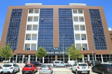 Vergi borcunu ödemeyen Uşak Belediyesi kara listeye girdi 