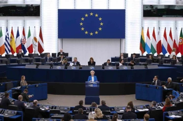 Von der Leyen: "Grönland’a yönelik büyük ölçekli bir Avrupa yatırım atağı olacak" 