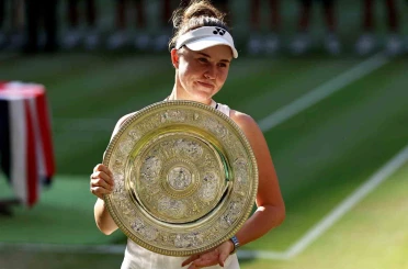 Wimbledon kadınlarda şampiyon Linda Noskova oldu 