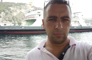 Yalova’da demirlerin altında kalan işçi hayatını kaybetti
