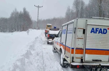 Yalova’da yaylada mahsur kalan 5 kişi kurtarıldı 