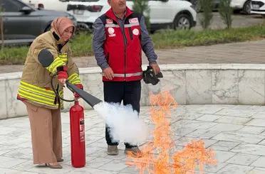 Yangın söndürme tüpünü ilk kez kullandılar
