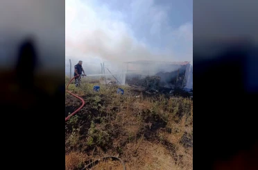 Yangında bağevi kullanılamaz hale geldi 