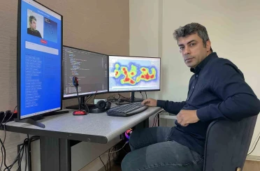 Yapay zeka destekli sanal doktor, sesi dinliyor, yüzü okuyor ve hastalığı buluyor 