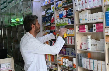 Yapay zekadan ilaç tavsiyesi alan vatandaşlara eczacı uyarısı