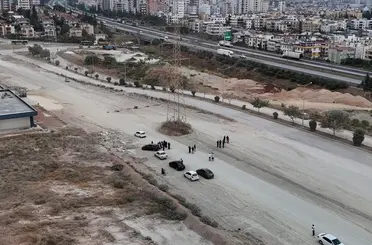 Yapımı bir türlü tamamlanmayan bulvar mahalleliyi isyan ettirdi
