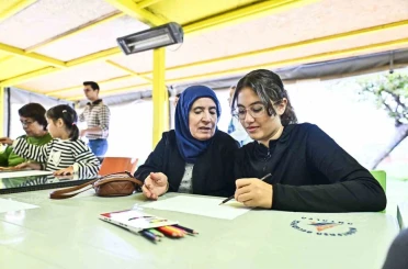 Yaşlı Evleri’nde kuşaklar arası etkileşim atölyesi 