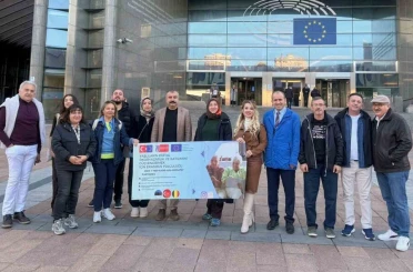 Yaşlıların dijital okuryazarlığını güçlendirmek için önemli adım 