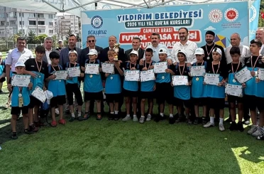Yaz Kur’an kursları geleceğin teminatı çocukları yetiştiriyor 