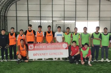 Yaz Kur’an kursu öğrencileri futbol turnuvasında buluştu 