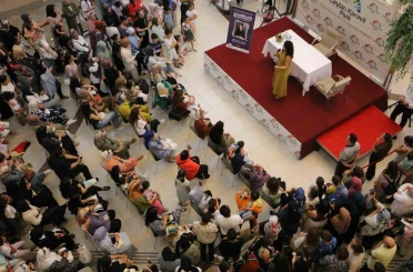 Yazar Dilek Cesur, Diyarbakır’da hayranlarıyla imza gününde buluştu 